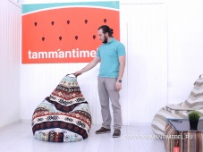 Как снять чехол с кресла-мешка и надеть его обратно?